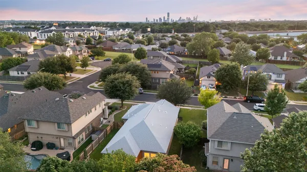 $499,000 | 2705 Kingsland Way, Austin, TX 78725