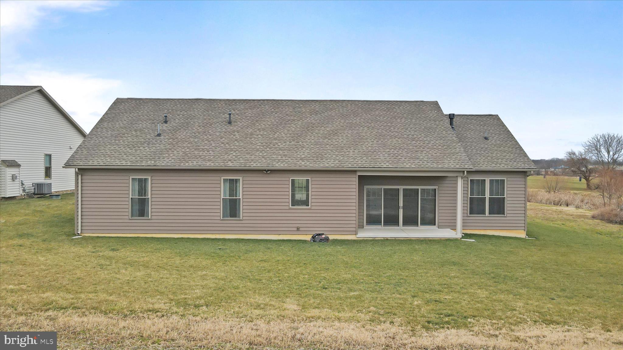 41 Smith Circle Littlestown, PA 17340 - Photo 34 of 53 a house that has a big yard with wooden fence
