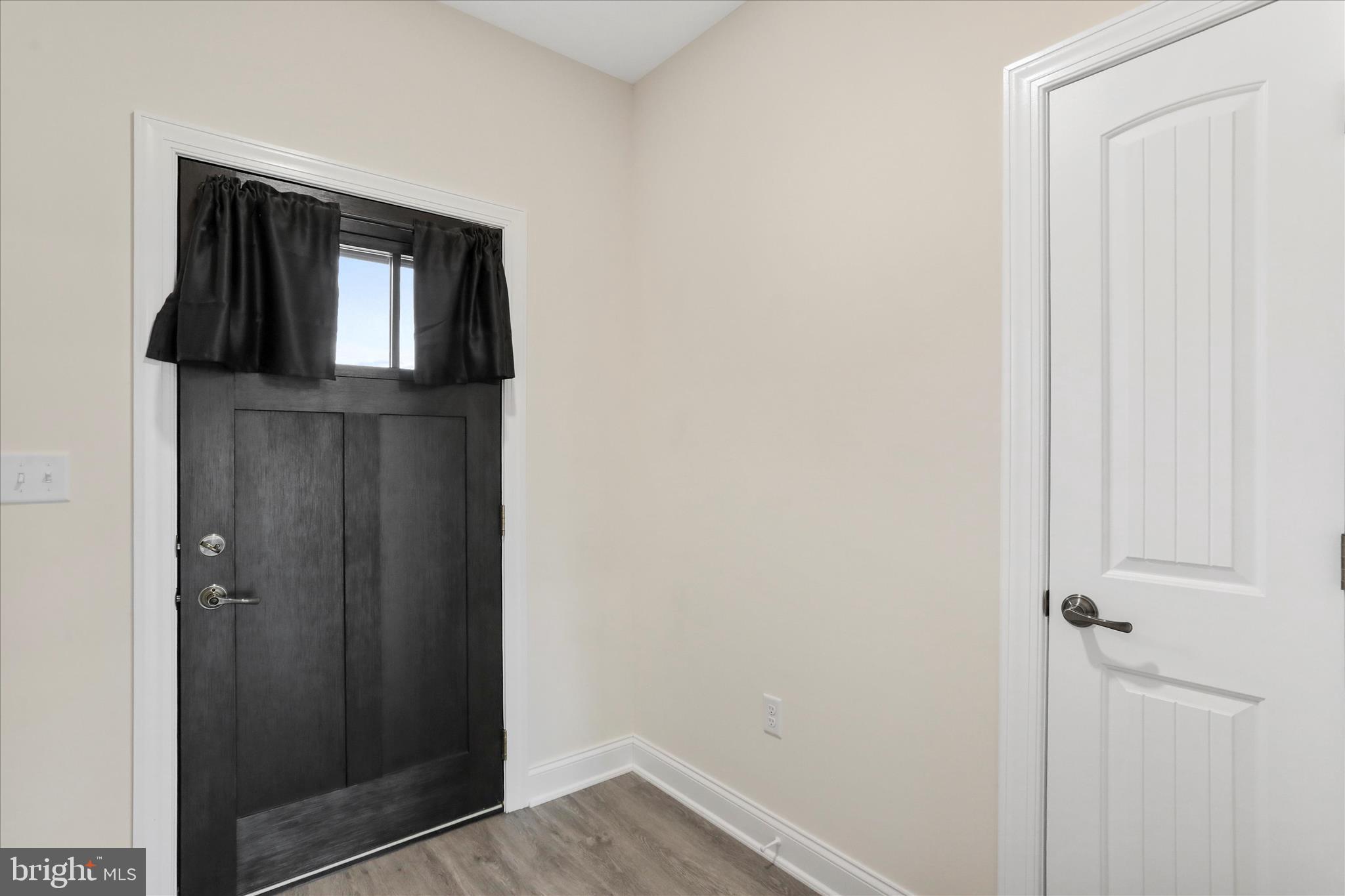 41 Smith Circle Littlestown, PA 17340 - Photo 5 of 53 a view of a hallway