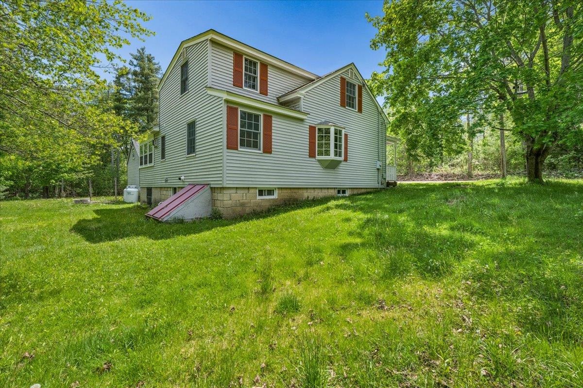 45 Old Center Road Deerfield, NH 03037 - Photo 11 of 48