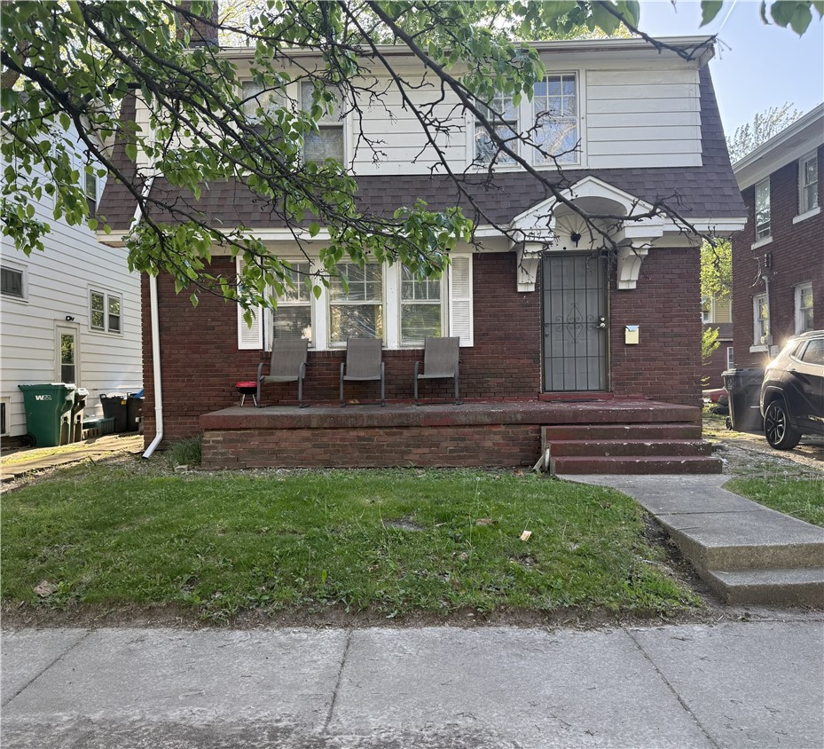 417 South Seigel Street Decatur, IL 62522 - Photo 1 of 11 a view of a house with a yard