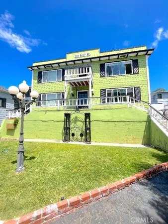 $2,995 | 270 Cliff Drive, Unit 7, Laguna Beach, CA 92651