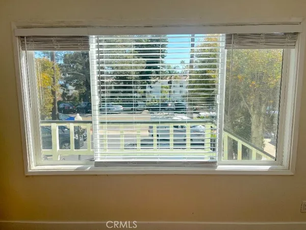 $2,995 | 270 Cliff Drive, Unit 7, Laguna Beach, CA 92651