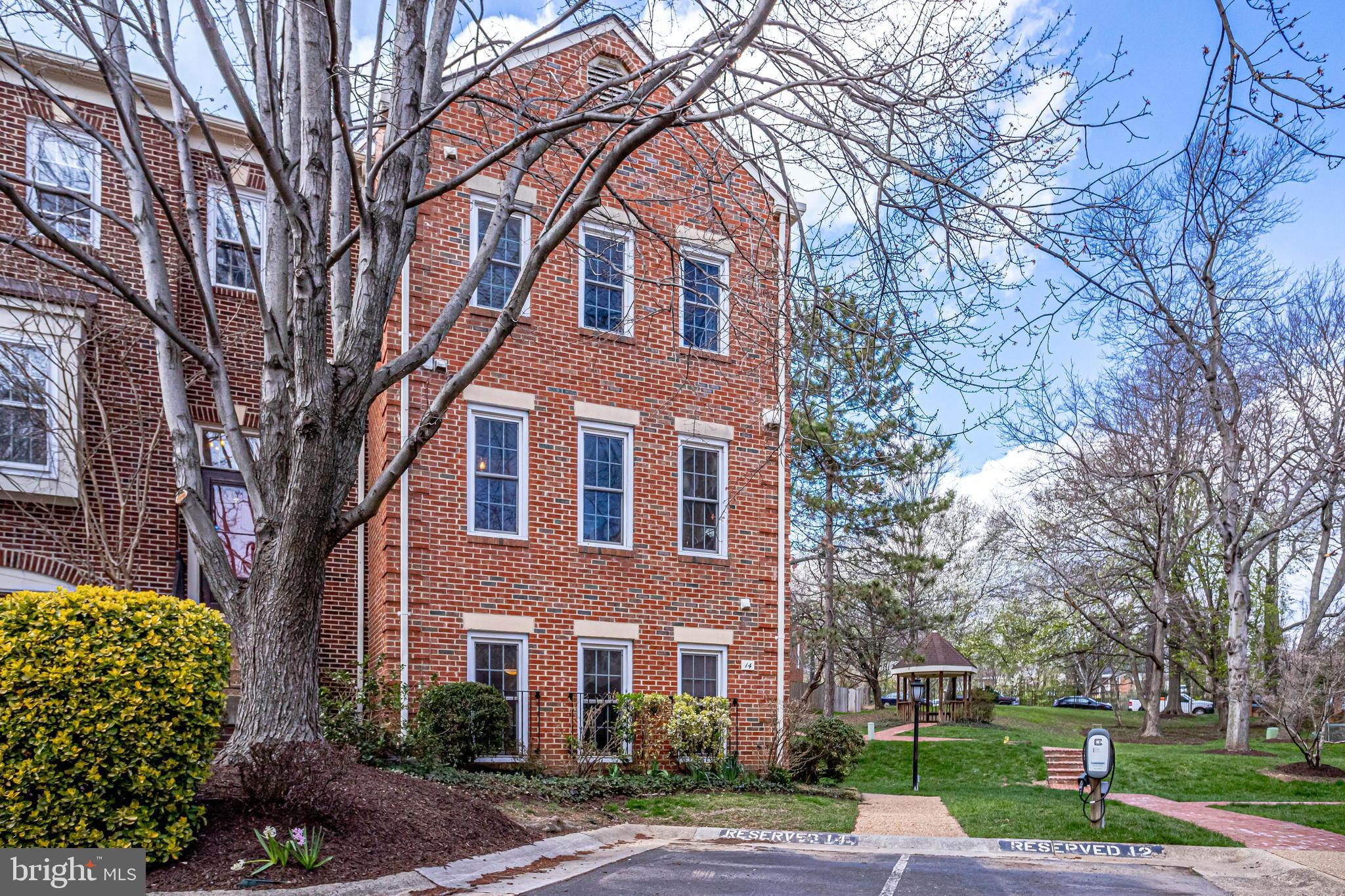 14 South Manchester Street Arlington, VA 22204 - Photo 81 of 88 Park directly in front of your home