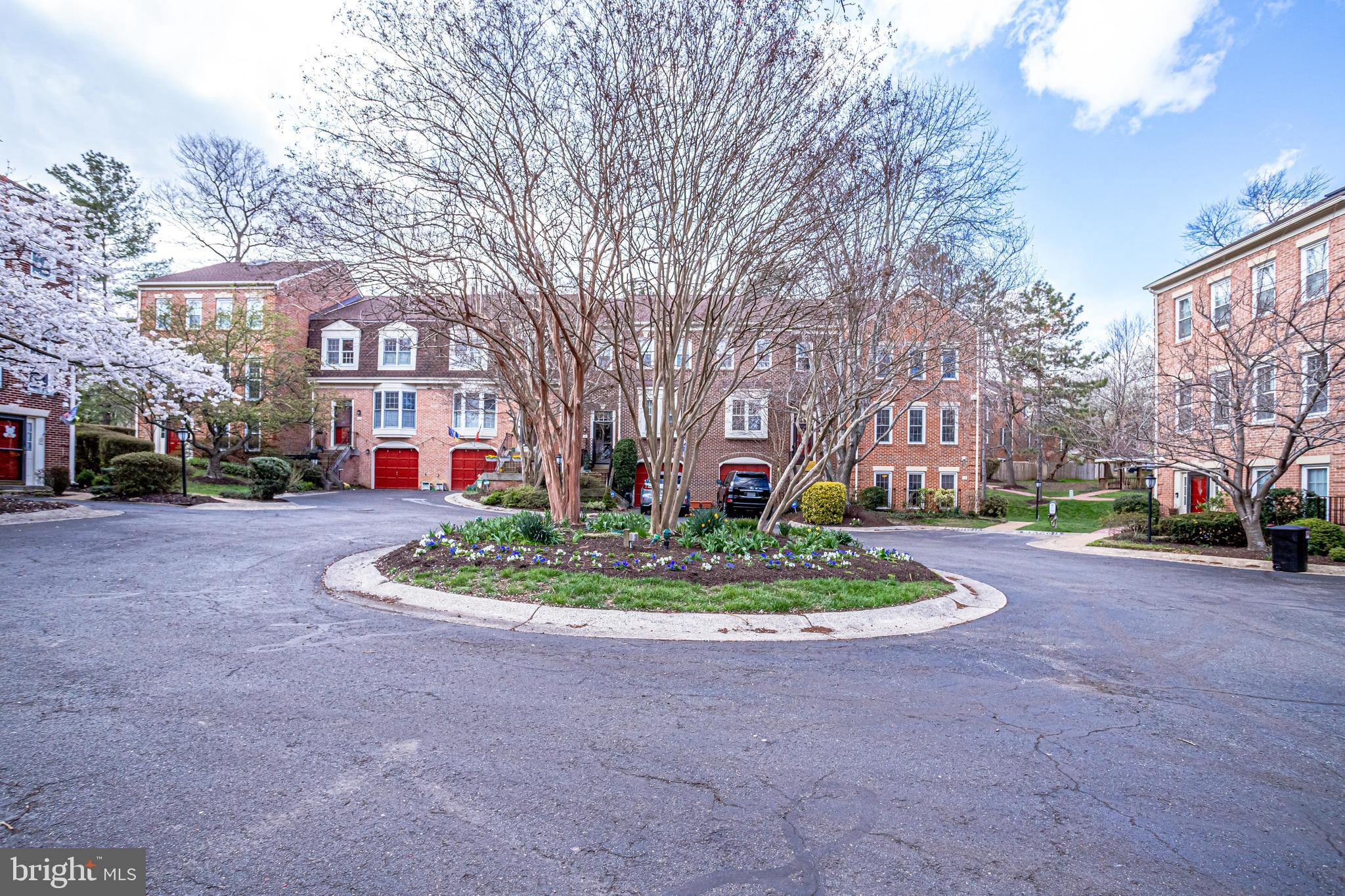 14 South Manchester Street Arlington, VA 22204 - Photo 84 of 88 Community Cul-de-Sac