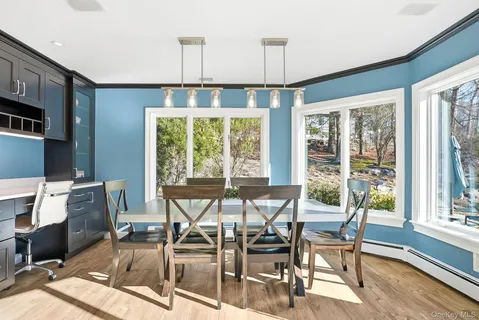 $2,699,000 | 2 Hemlock Rise, Armonk, NY 10504