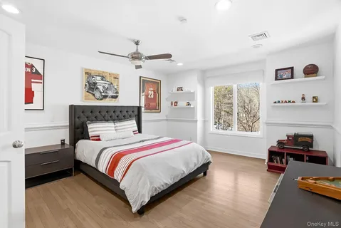 $2,699,000 | 2 Hemlock Rise, Armonk, NY 10504