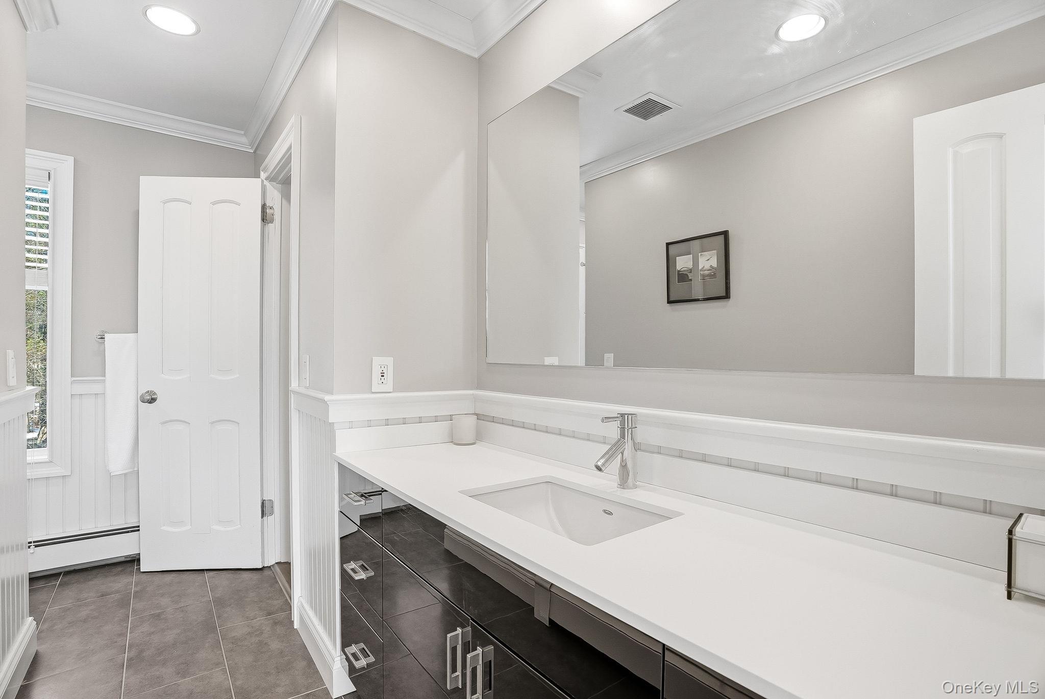 2 Hemlock Rise Armonk, NY 10504 - Photo 28 of 48 Jack and Jill Bathroom with glass enclosed shower