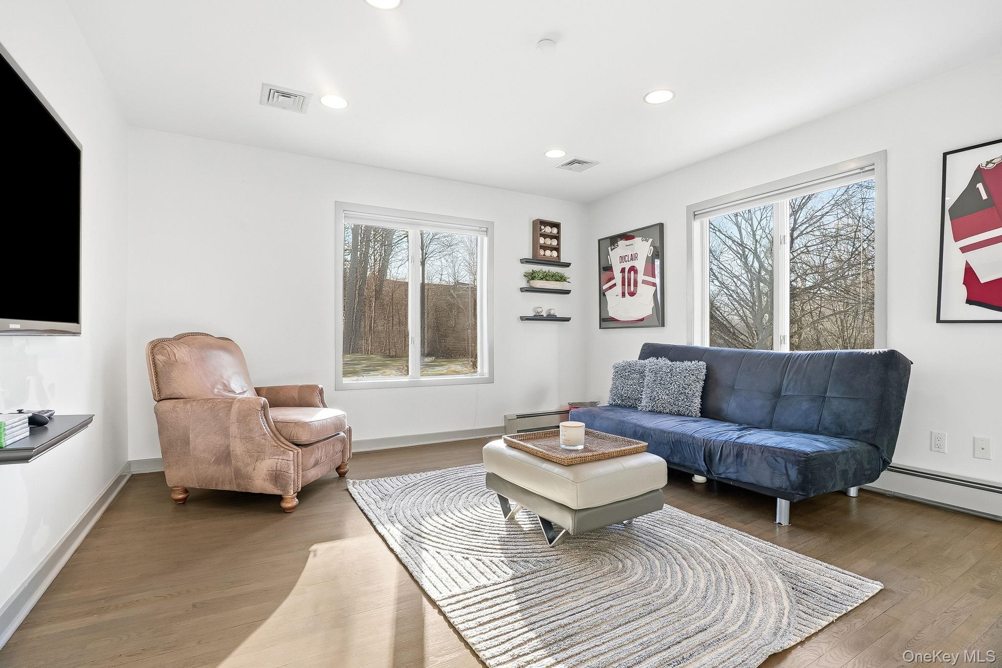 2 Hemlock Rise Armonk, NY 10504 - Photo 29 of 48 Fourth bedroom on the second level (currently being used as a media room) with custom walk-in-closet and Jack and Jill bathroom