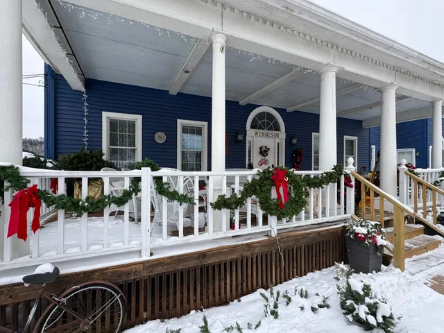 $685,000 | 425 Prospect Street, Peterson, MN 55962