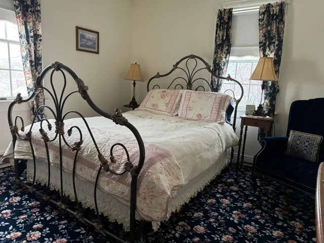 $685,000 | 425 Prospect Street, Peterson, MN 55962