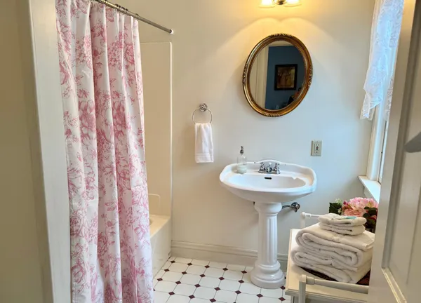 $599,900 | 425 Prospect Street, Peterson, MN 55962