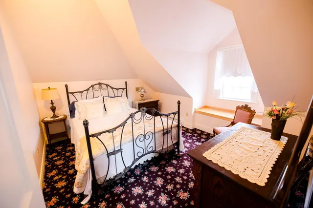 $685,000 | 425 Prospect Street, Peterson, MN 55962