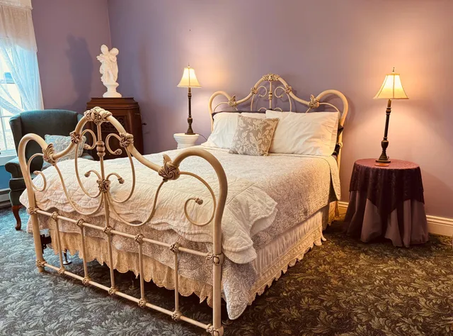 $685,000 | 425 Prospect Street, Peterson, MN 55962