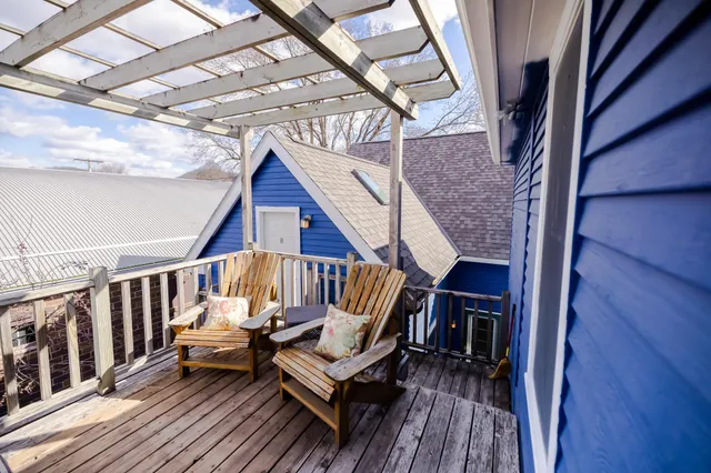 $685,000 | 425 Prospect Street, Peterson, MN 55962