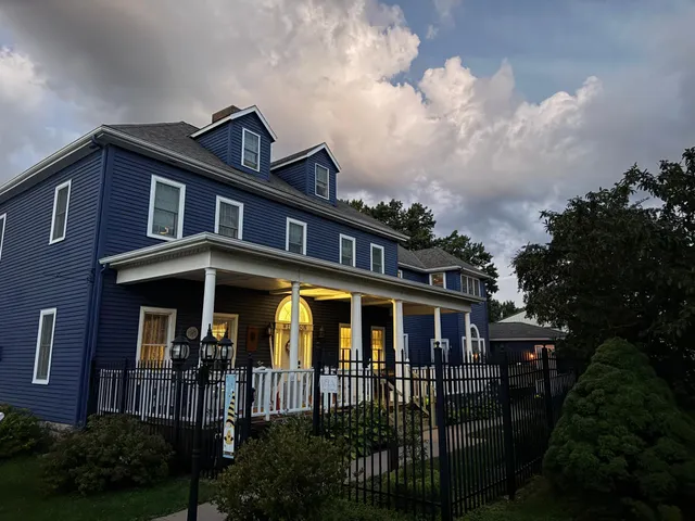 $685,000 | 425 Prospect Street, Peterson, MN 55962