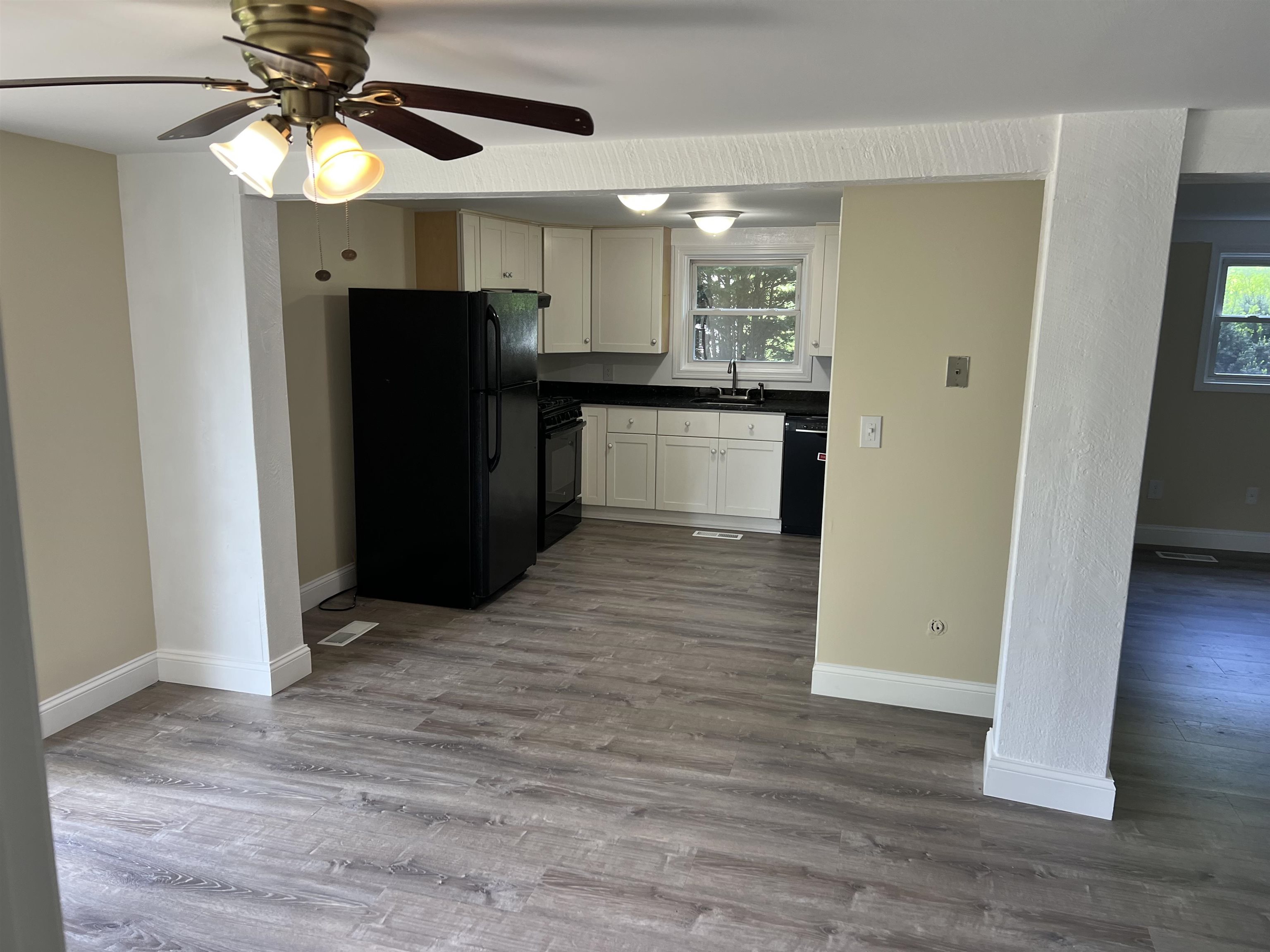 82 High Street, Unit #4 Stratham, NH 03885 - Photo 1 of 14