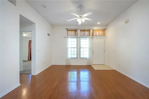 $289,500 | 18437 West 156th Terrace, Unit 3502, Olathe, KS 66062