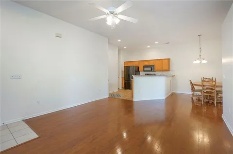 $289,500 | 18437 West 156th Terrace, Unit 3502, Olathe, KS 66062