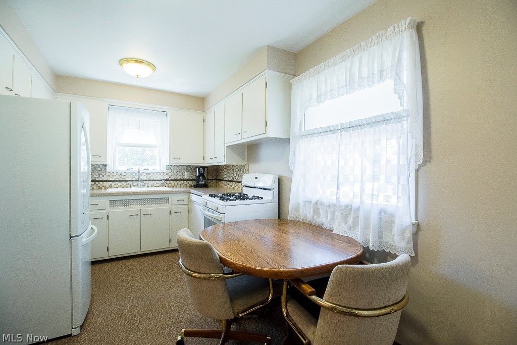 31654 Densmore Road Willowick, OH 44095 - Photo 9 of 25 Newer updated kitchen with newer appliances