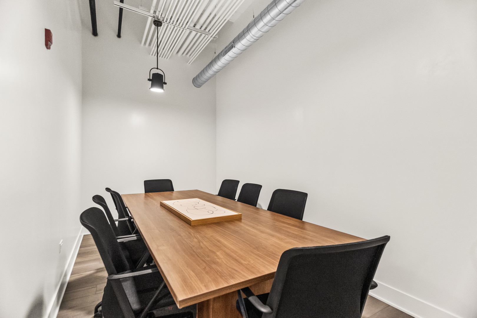 1453 Maple Avenue, Unit 201 Evanston, IL 60201 - Photo 22 of 25 a view of a dining room with furniture