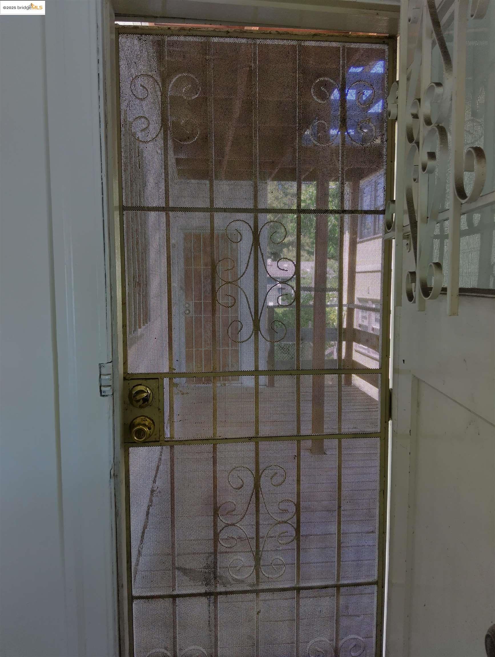 1864 11th Avenue Oakland, CA 94606 - Photo 35 of 46 a bathroom with a shower