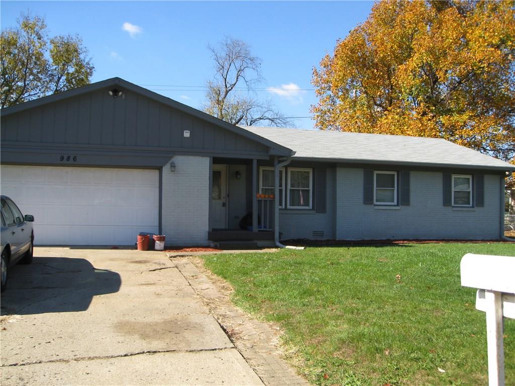 986 Apple Valley Road Greenwood, IN 46142 - Photo 2 of 8 Gallery Image 2