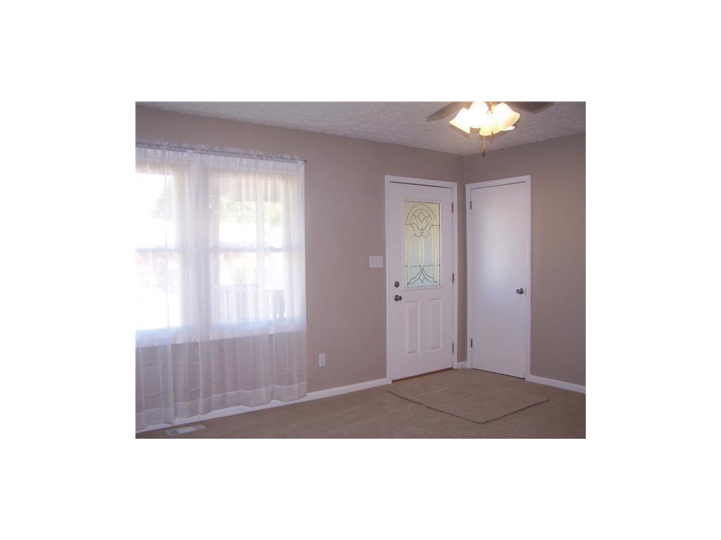 986 Apple Valley Road Greenwood, IN 46142 - Photo 3 of 8 Gallery Image 3