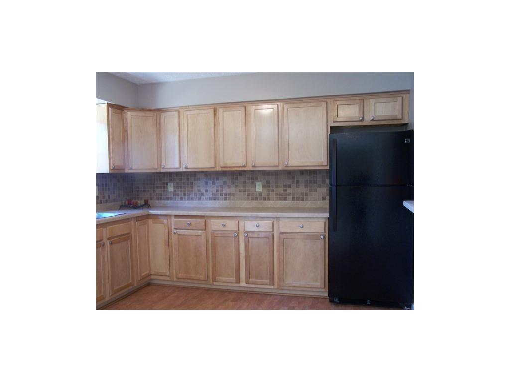 986 Apple Valley Road Greenwood, IN 46142 - Photo 5 of 8 Gallery Image 5