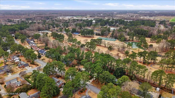 $575,000 | 1602 Greenbriar Road, Kinston, NC 28501