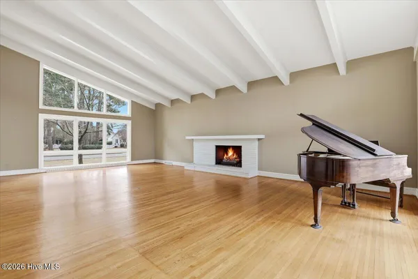 $575,000 | 1602 Greenbriar Road, Kinston, NC 28501