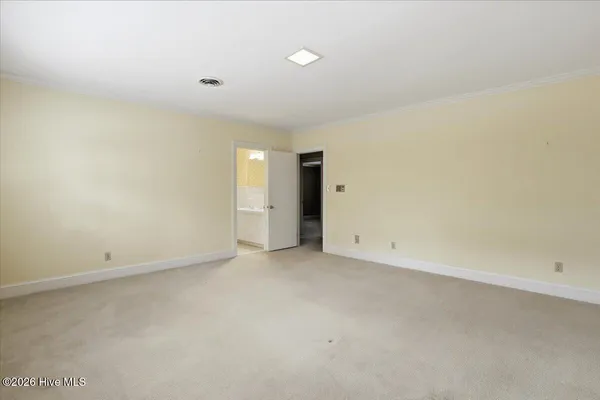 $575,000 | 1602 Greenbriar Road, Kinston, NC 28501