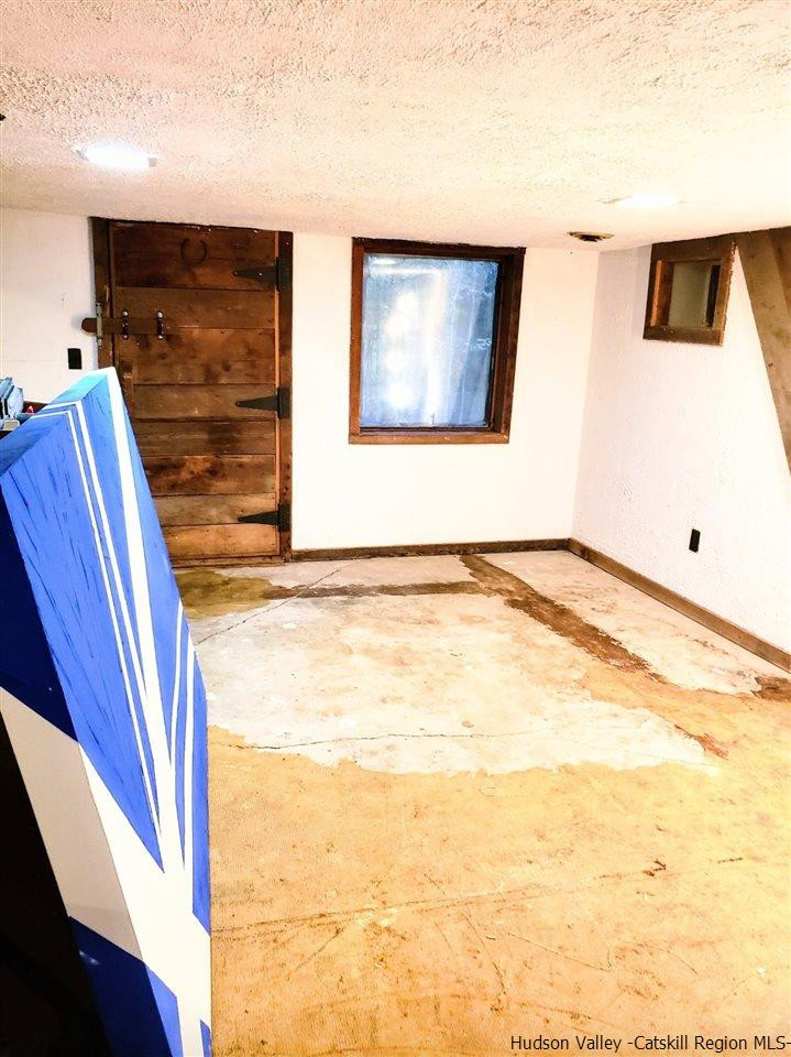 66 Hill Road Kingston, NY 12401 - Photo 29 of 32 a view of an empty room