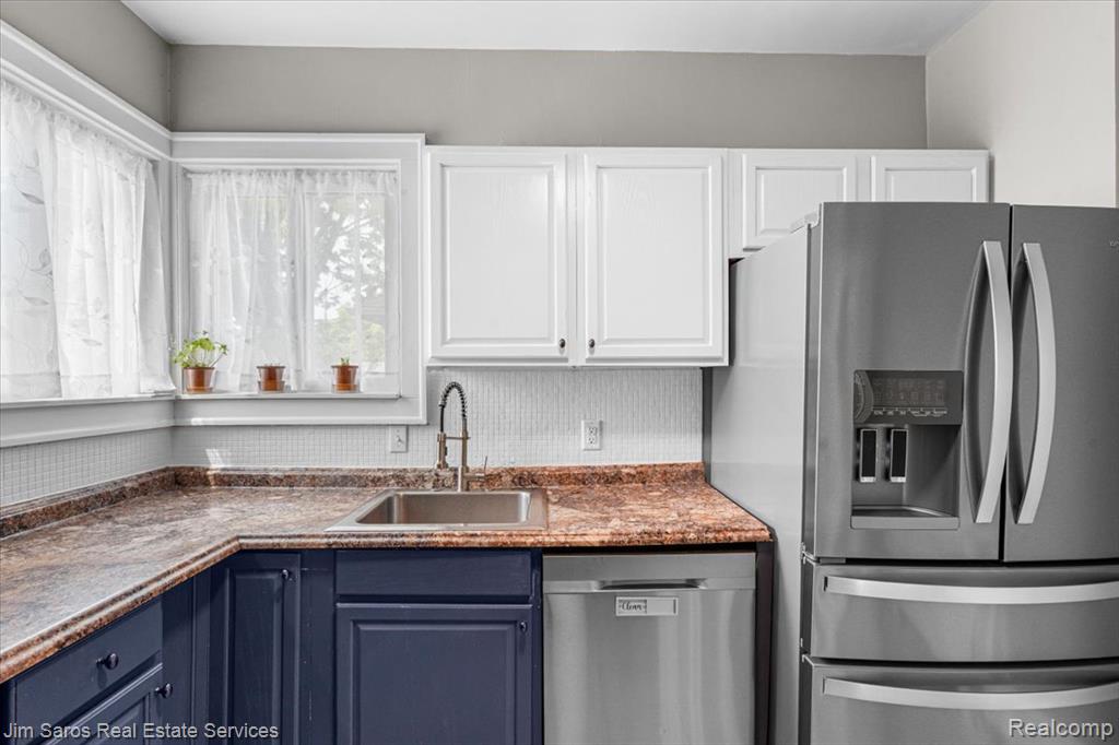 1215 Nottingham Road Grosse Pointe Park, MI 48230 - Photo 12 of 36