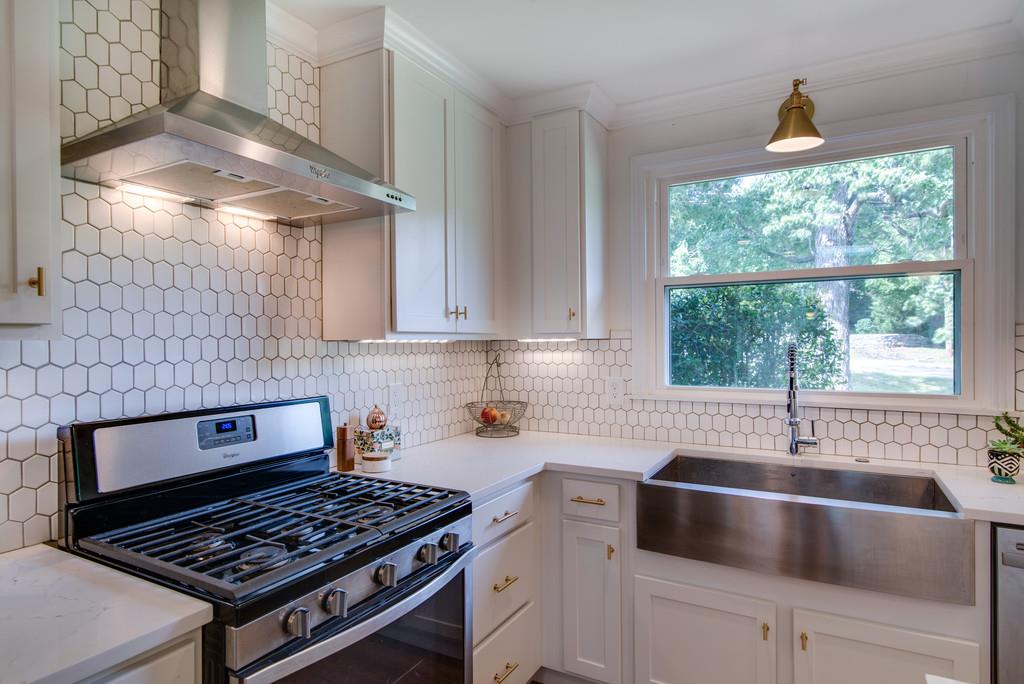 467 Hogan Road Nashville, TN 37220 - Photo 8 of 29 Gallery Image 8