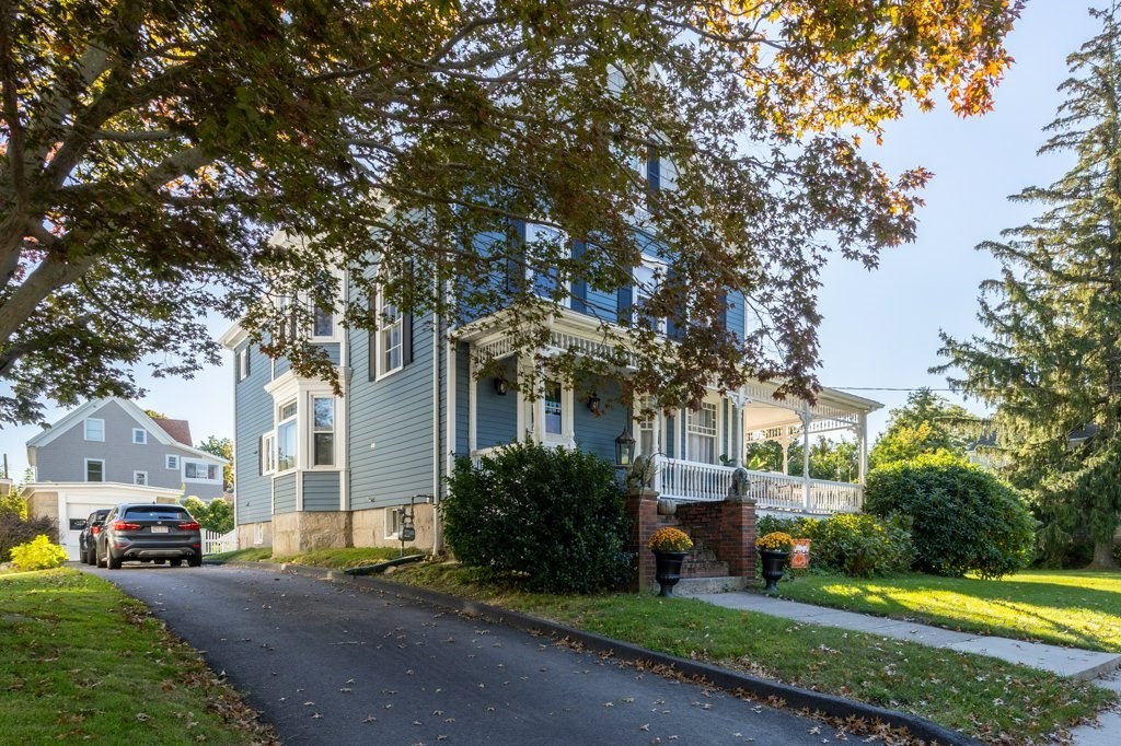 77 Green Street Fairhaven, MA 02719 - Photo 3 of 42