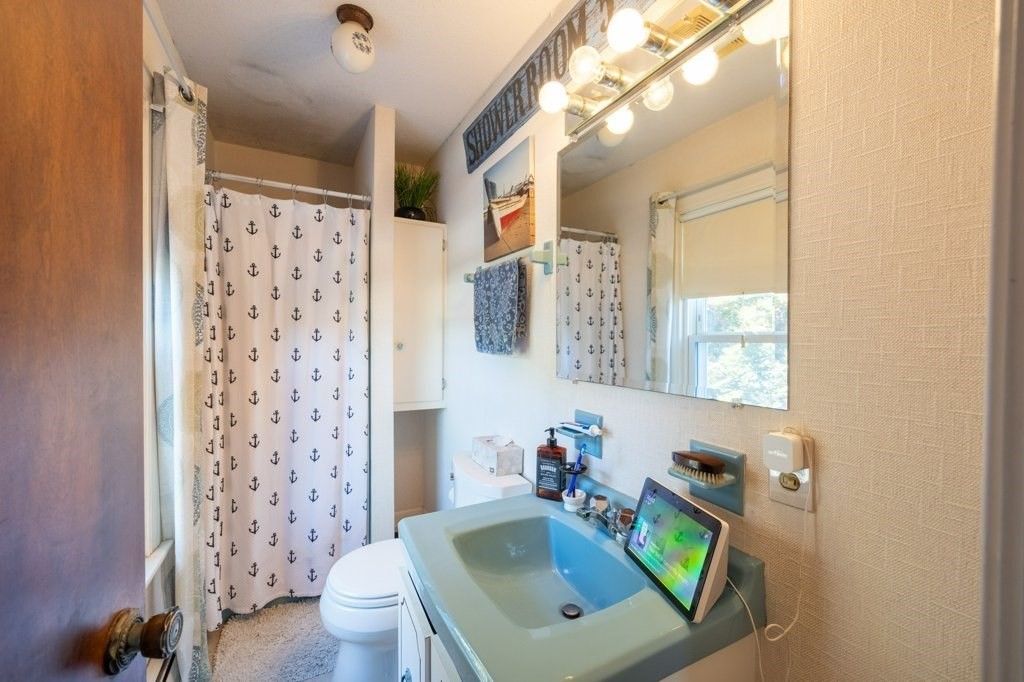 77 Green Street Fairhaven, MA 02719 - Photo 35 of 42