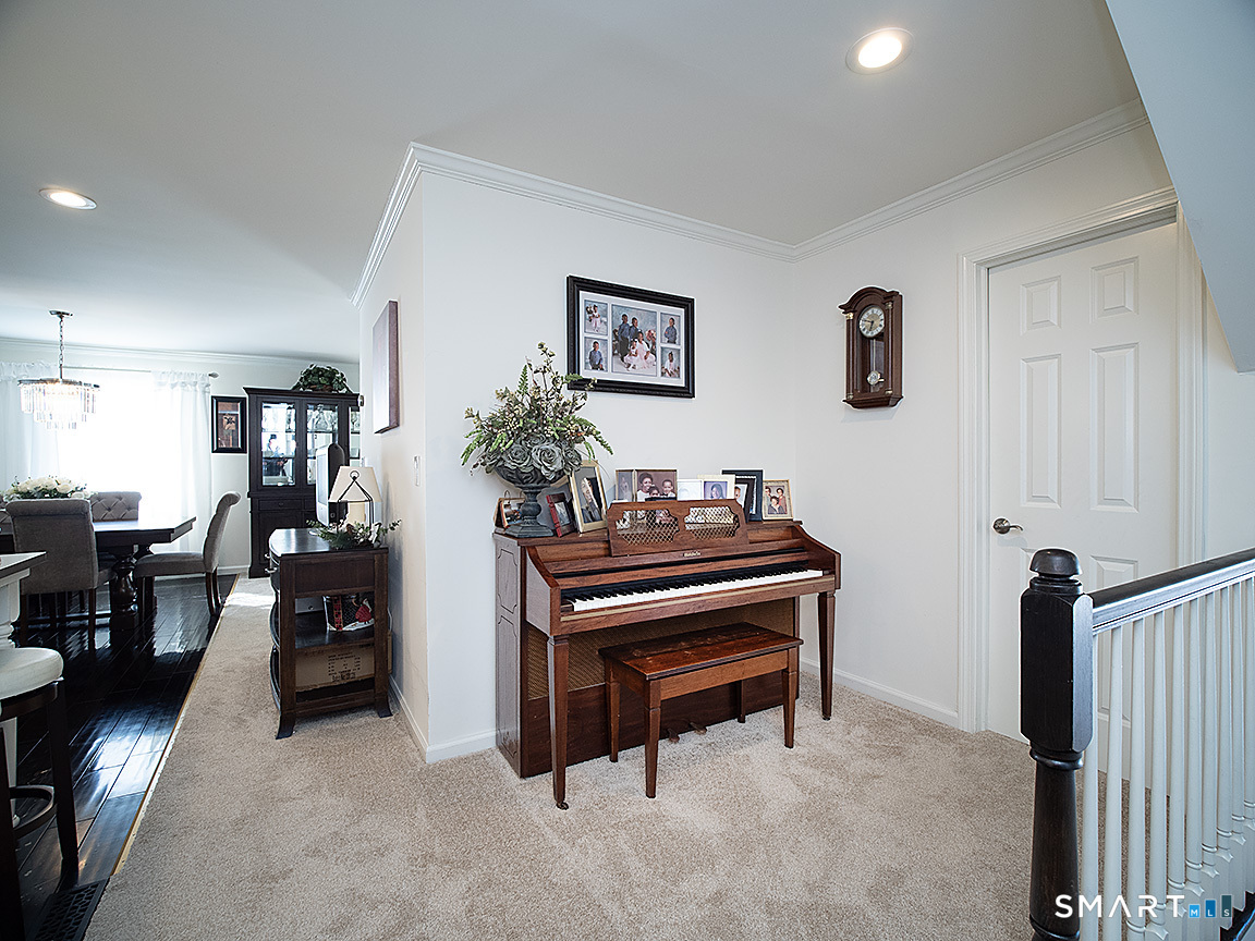 52 Kyle Court Meriden, CT 06450 - Photo 13 of 32