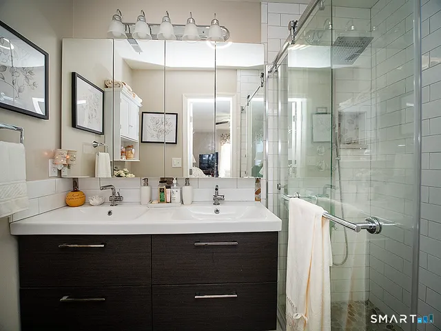 $425,000 | 52 Kyle Court, Meriden, CT 06450