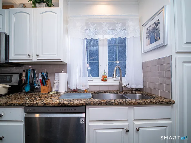 $425,000 | 52 Kyle Court, Meriden, CT 06450