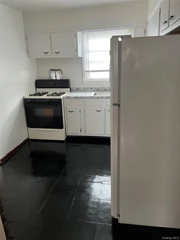 $2,200 | Undisclosed Address, Hempstead, NY 11550