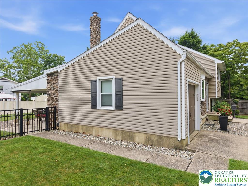 1928 Woodbury Road Bethlehem, PA 18017 - Photo 79 of 89