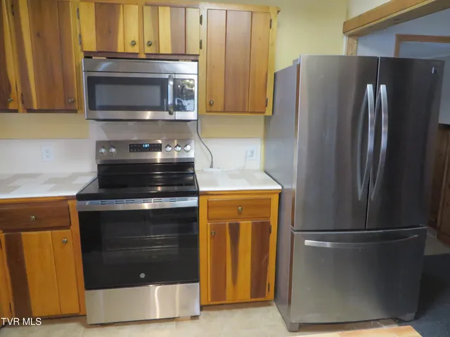 $159,900 | 492 Forge Creek Road, Mountain City, TN 37683