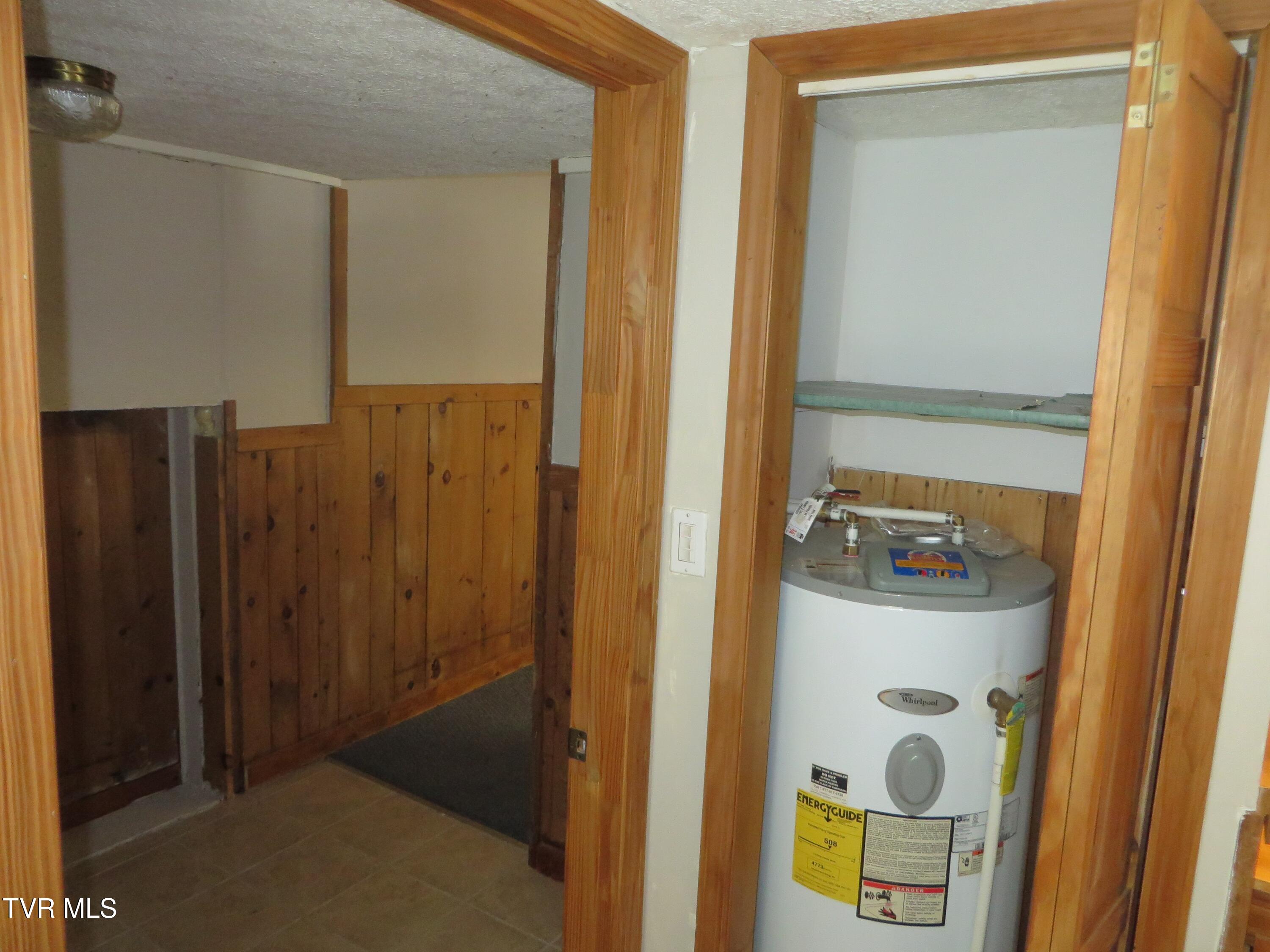 492 Forge Creek Road Mountain City, TN 37683 - Photo 38 of 44 Water heater