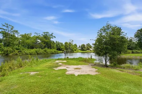 $699,000 | 3633 Holly Hill Road, Lake Charles, LA 70605