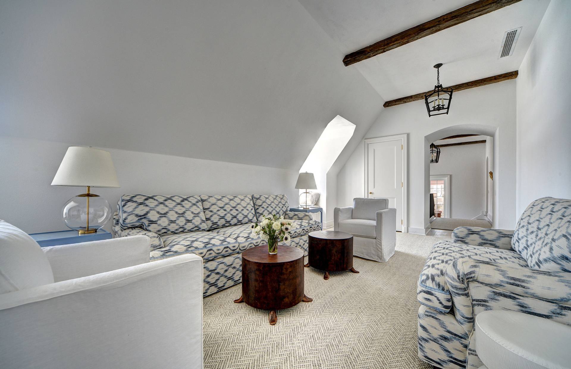 63 Middle Lane East Hampton, NY 11937 - Photo 35 of 39 a living room with furniture potted plant and a window