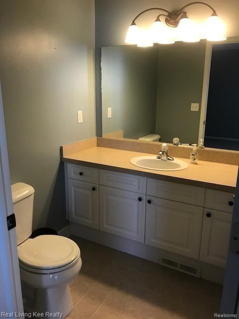 3629 Tremonte Circle Rochester, MI 48306 - Photo 10 of 21 10.JPG