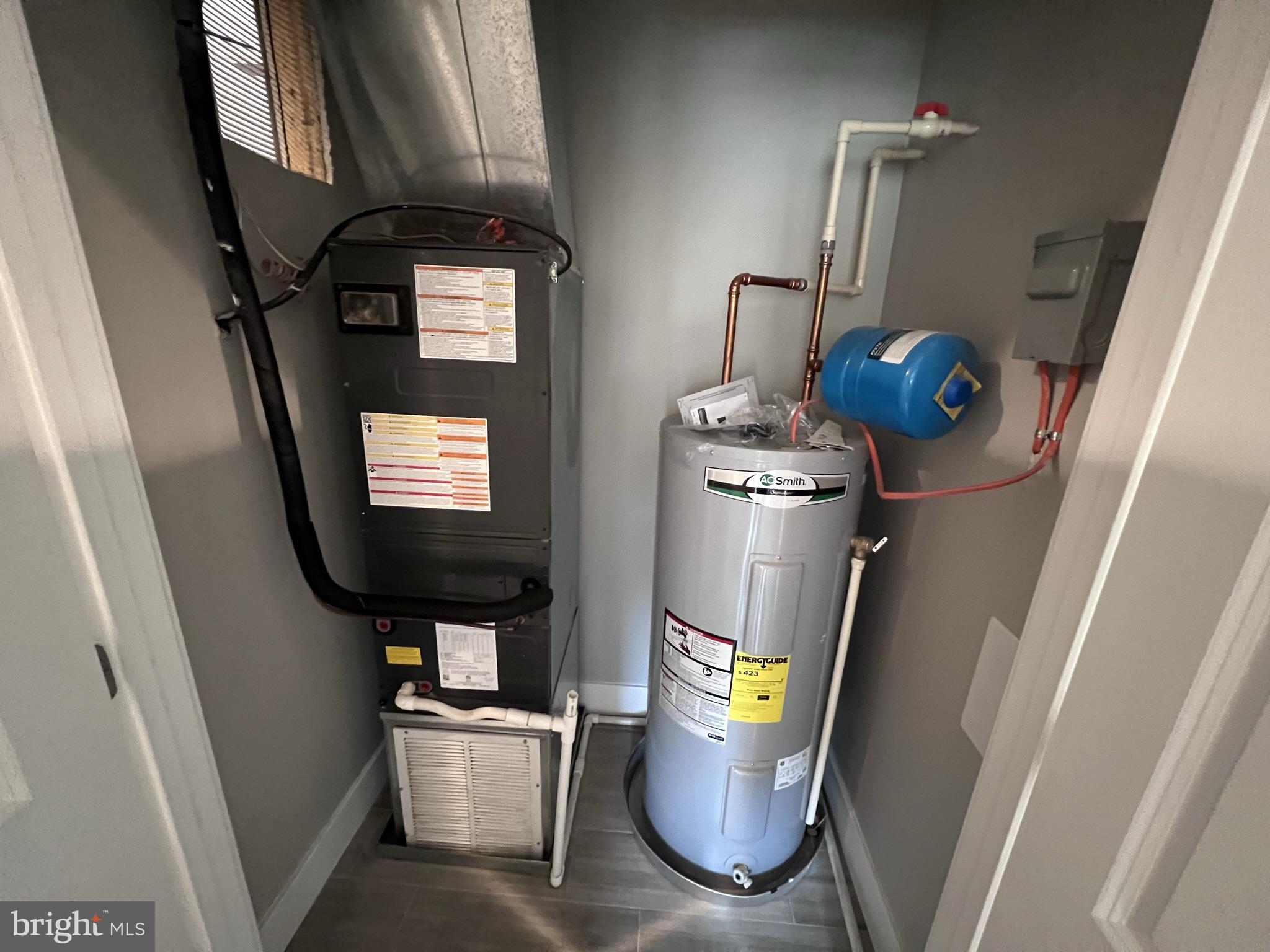 447 Orange Street Southeast, Unit 3 Washington, DC 20032 - Photo 11 of 14 a view of living room with furniture and a window