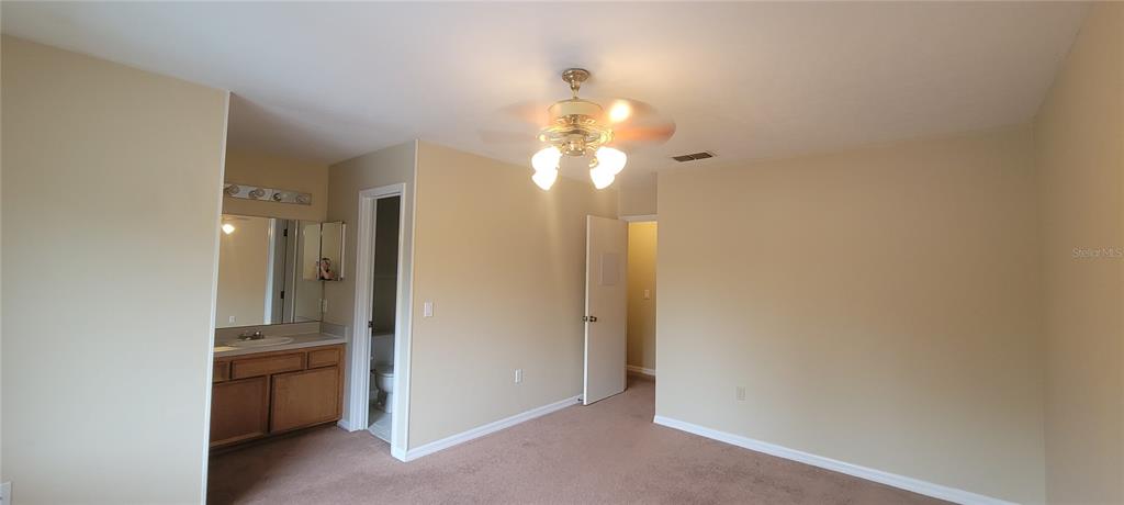 3760 Northwest 53rd Road Gainesville, FL 32653 - Photo 17 of 36