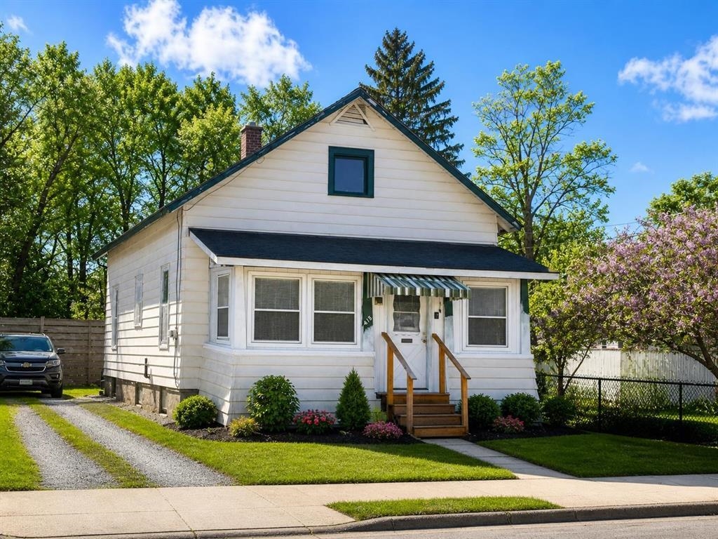 415 County Street Bennington, VT 05201 - Photo 4 of 15